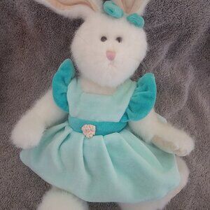 Boyds Bears Bunny Lauralee Hopplebuns 13" Plush Doll The Head Bean Collection